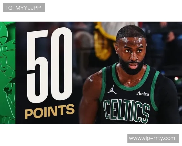 杰伦布朗首节表现抢眼8投5中贡献12分2篮板3助攻助力球队连连得分